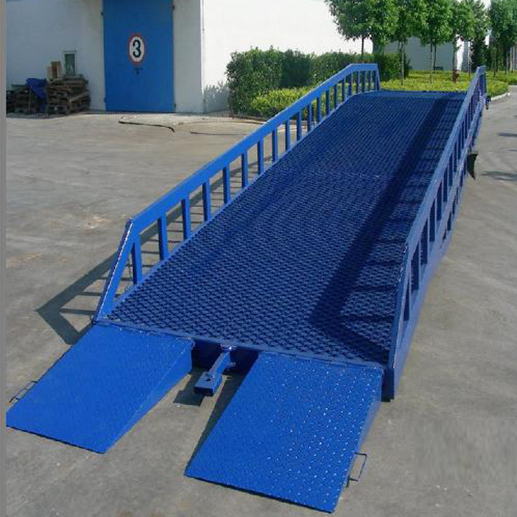 移動(dòng)式登車(chē)橋